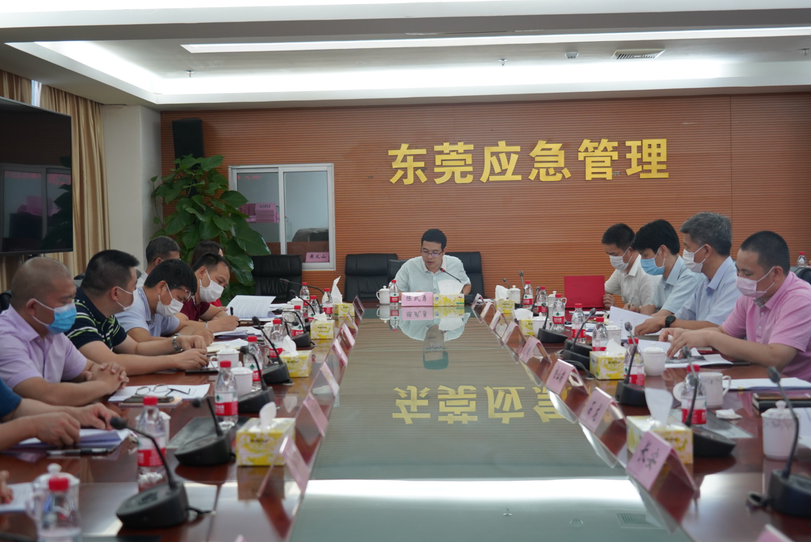 陈总讲话图.jpg